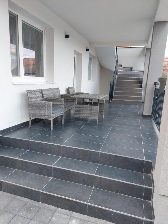 Apartmany Roland Veľký Meder 外观 照片